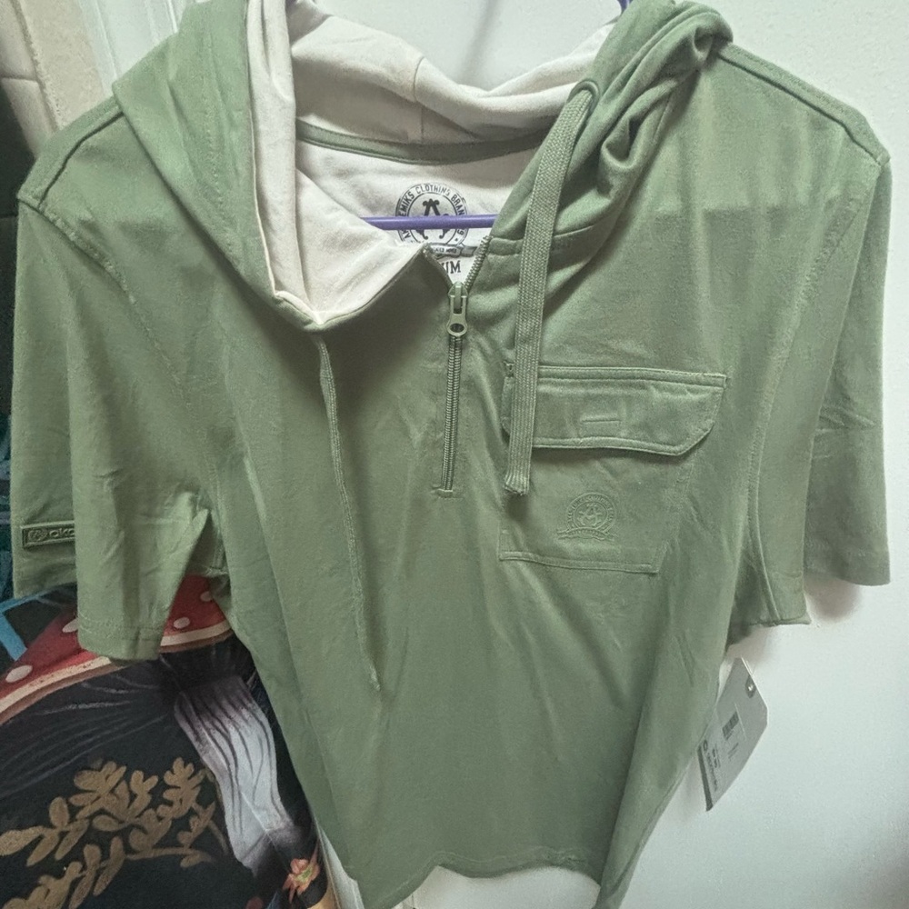 Men’s Akademiks Green Short Sleeve Hoodie with Pocket